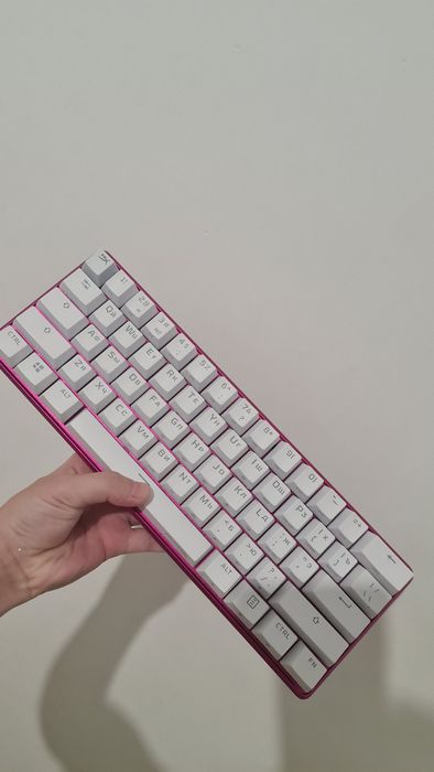 HyperX origins 60% red switch