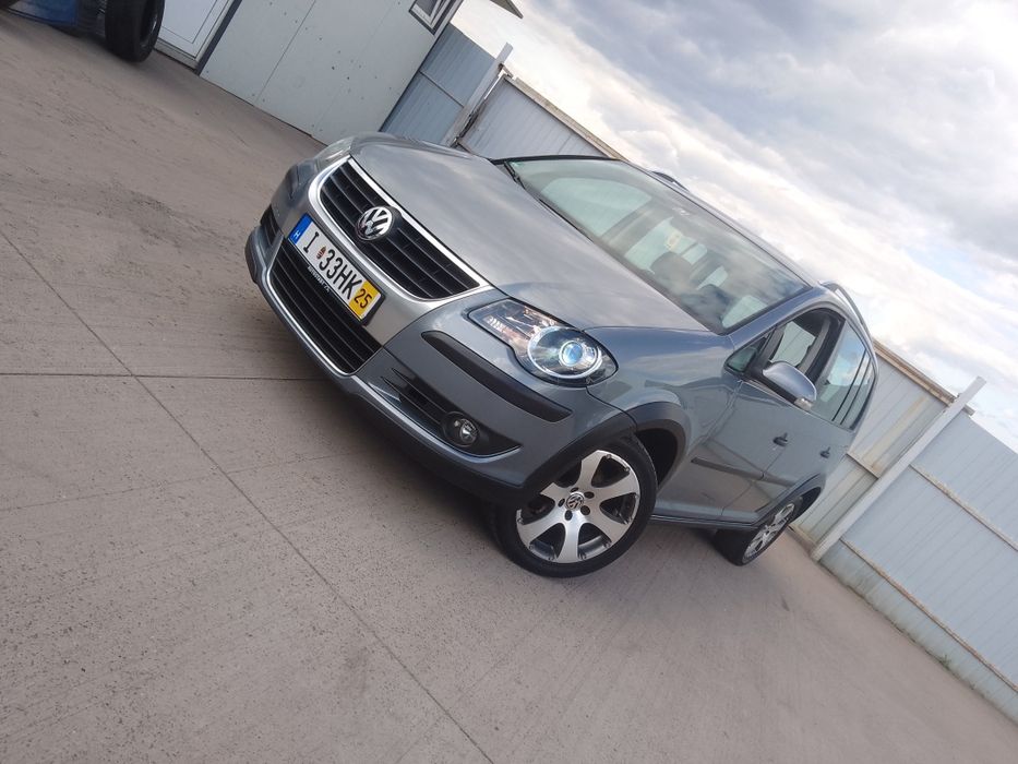 WV*TOURAN/CROSS/2000Diezel*Euro 4.Privat Germania!