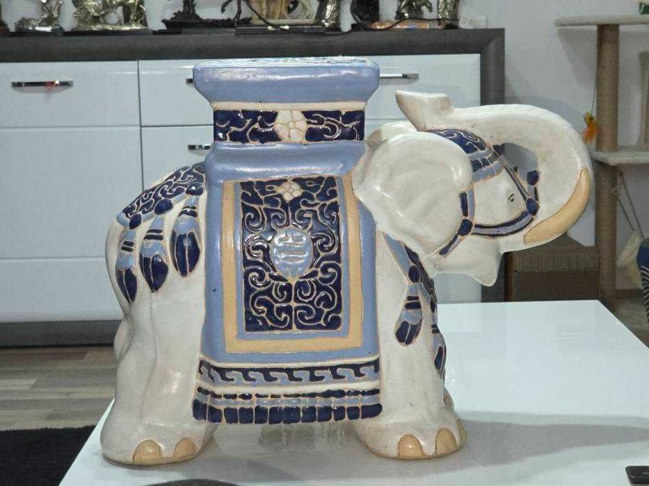 Elefant vintage mare din ceramica