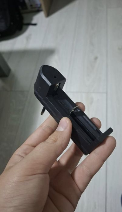 incarcator baterii reincarcabile