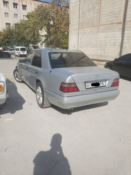 Srochna sotiladi Mercedes benz 124