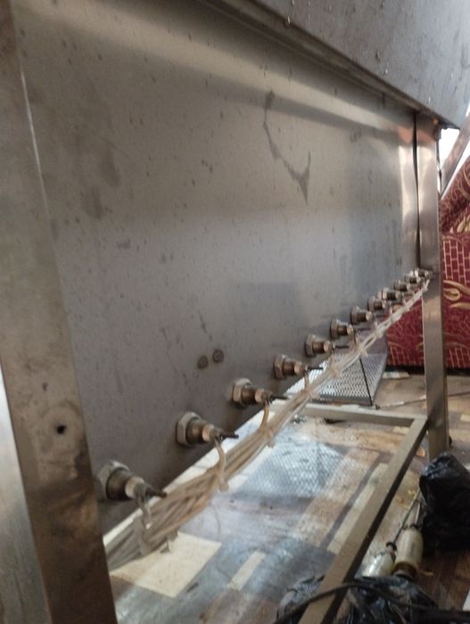 Frityurnitsa yangi 30 kv li soatiga 15-20 kilogacha chips qovursa bola