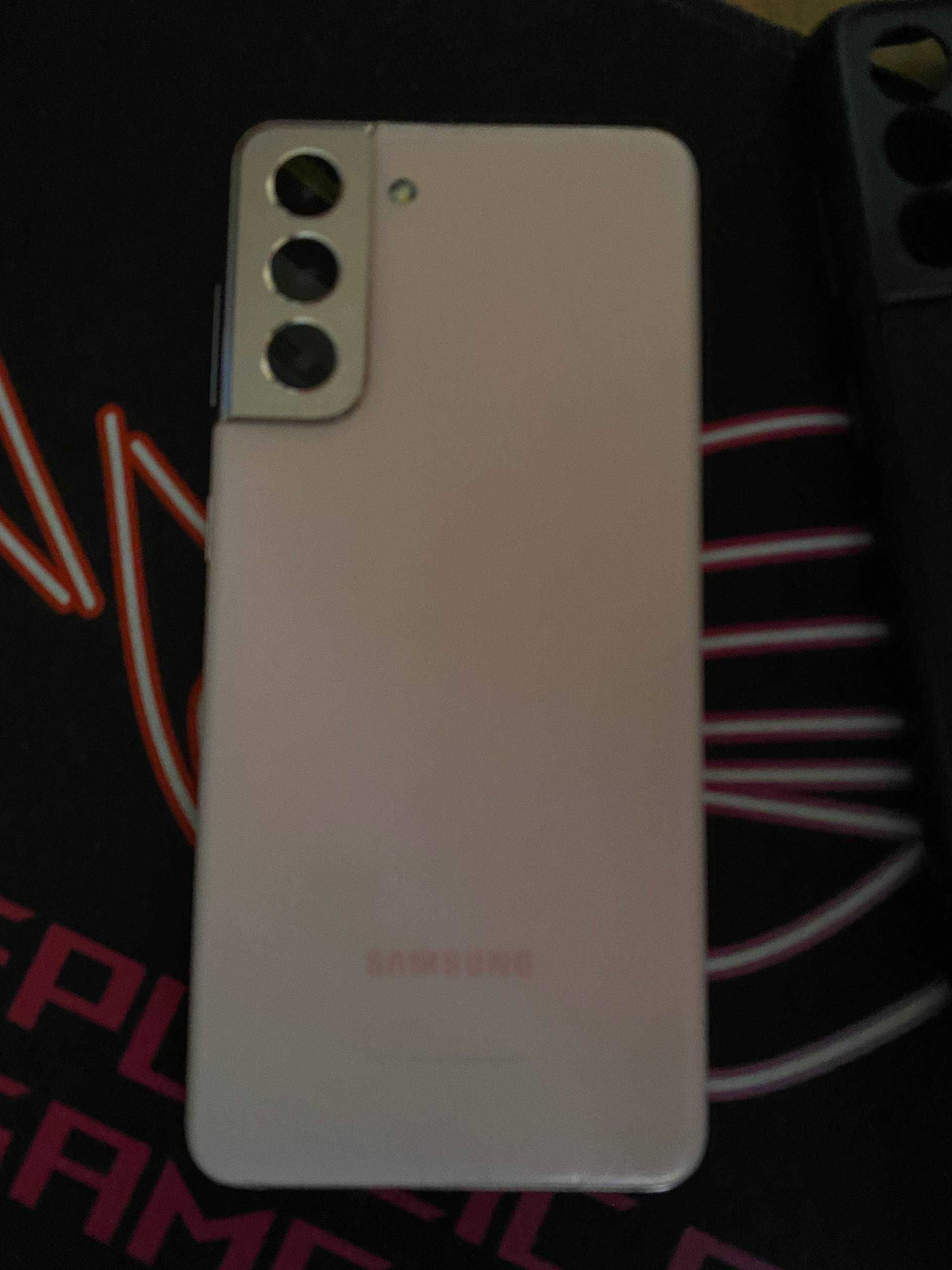 Model: Samsung Galaxy S21 5G, 256 GB (8 GB RAM)