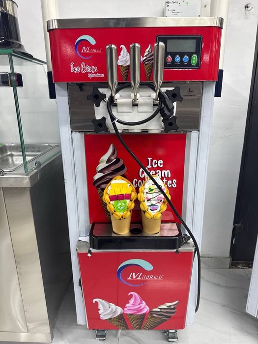 Срочно! Аппарат для мягкого мороженого 3 рычага