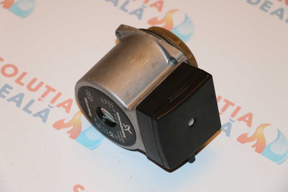 Pompa Grundfos UPS 15-50 A0 centrala termica Ferroli