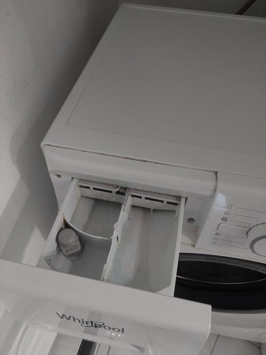 Пералня Whirlpool. 6 кг пране.