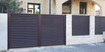 Construim garduri si porti din sipca metalica, panouri stil jaluzele,