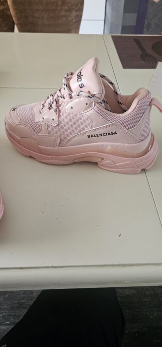 Нови Маратонки  намалени ,последни