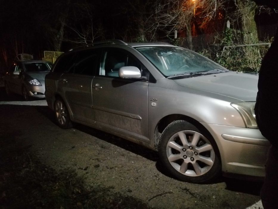Toyota avensis на части