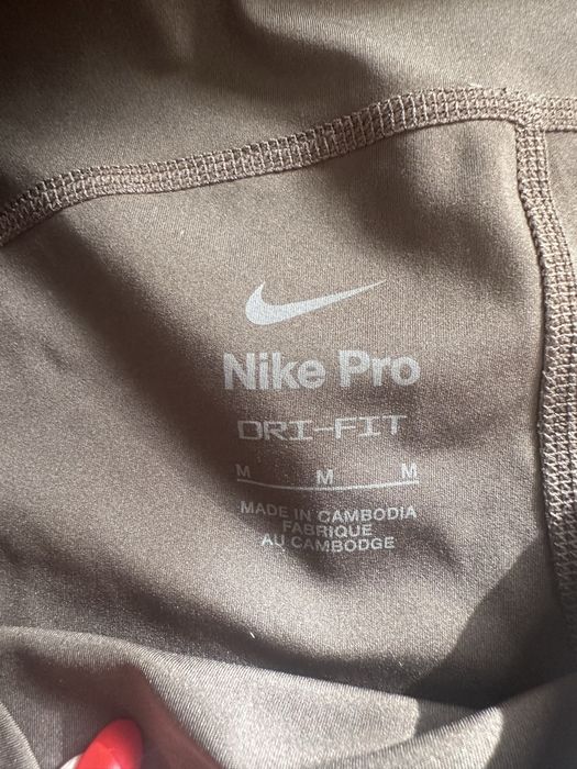 Къс клин nike много удобен