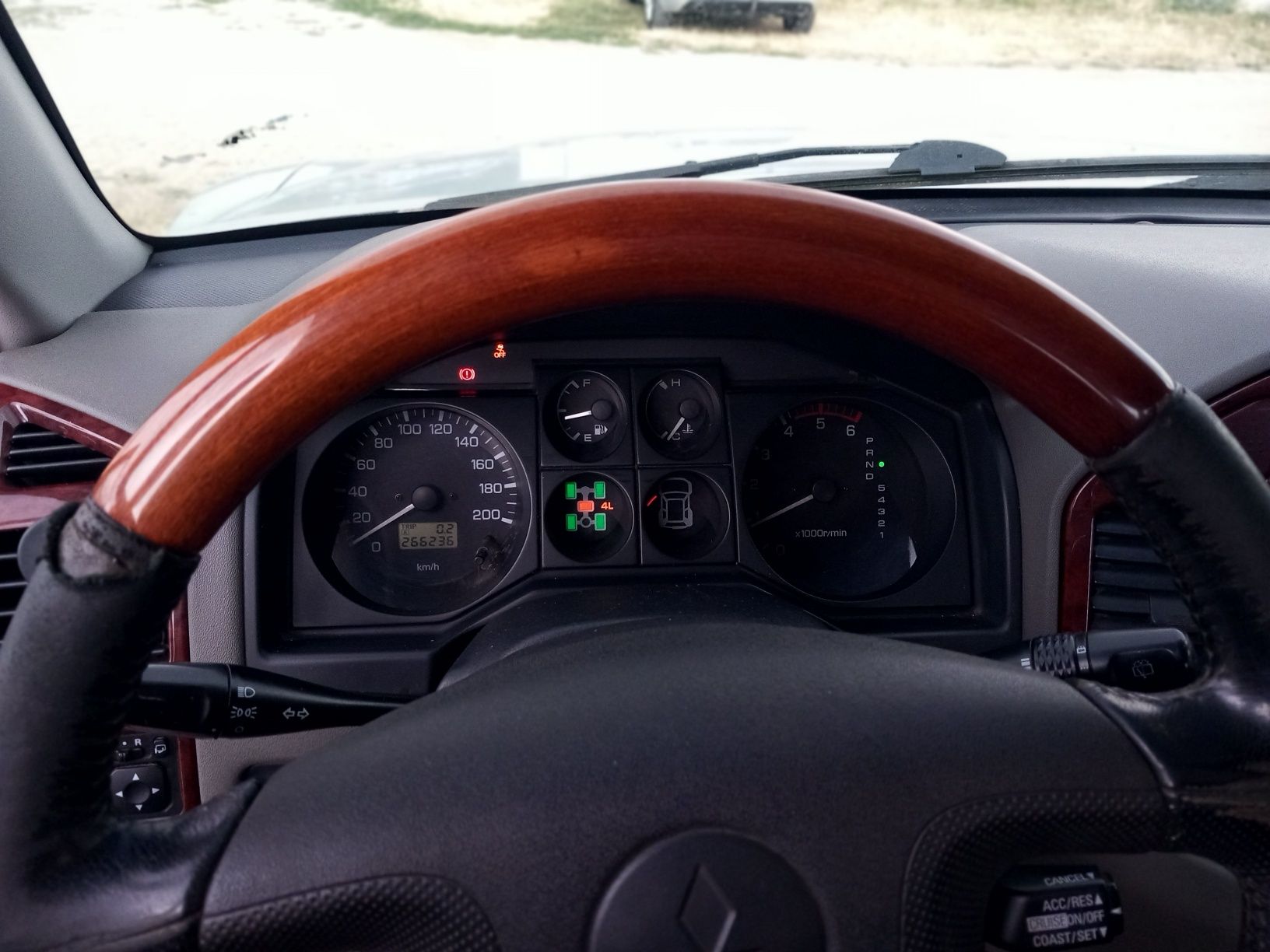 Продава се Mitsubishi Pajero 3.2 did