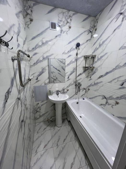 Чиланзар Продажа Алгоритм автосалон, 2/3/9 этаж, 64 кв.м, 74000 $