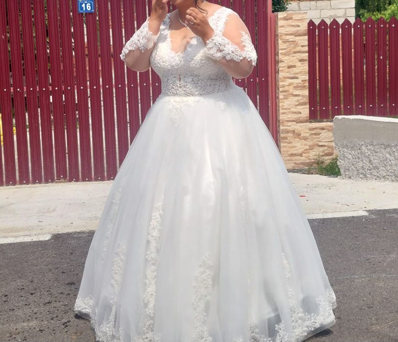 Vând rochie de mireasa !