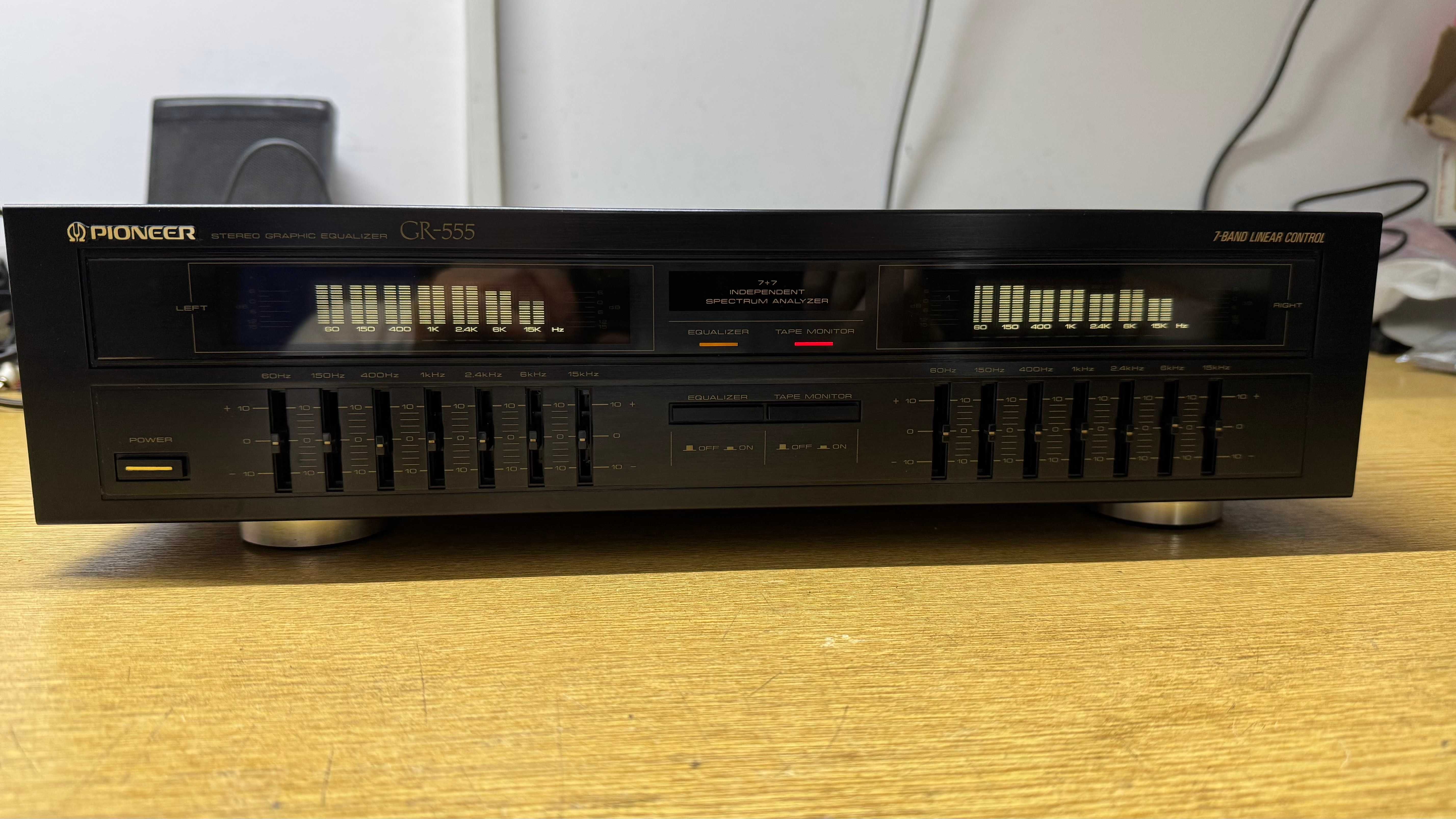 Egalizator grafic Pioneer GR-555