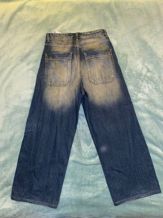 Дънки с широки крачоли и висока талия от Bershka