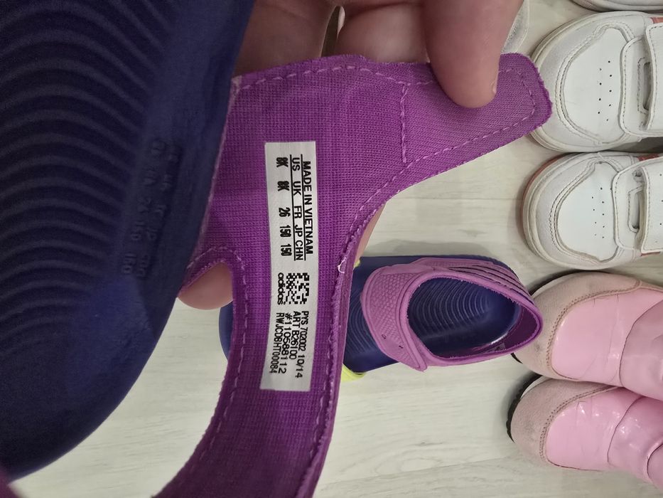 Адидас сандали 26н