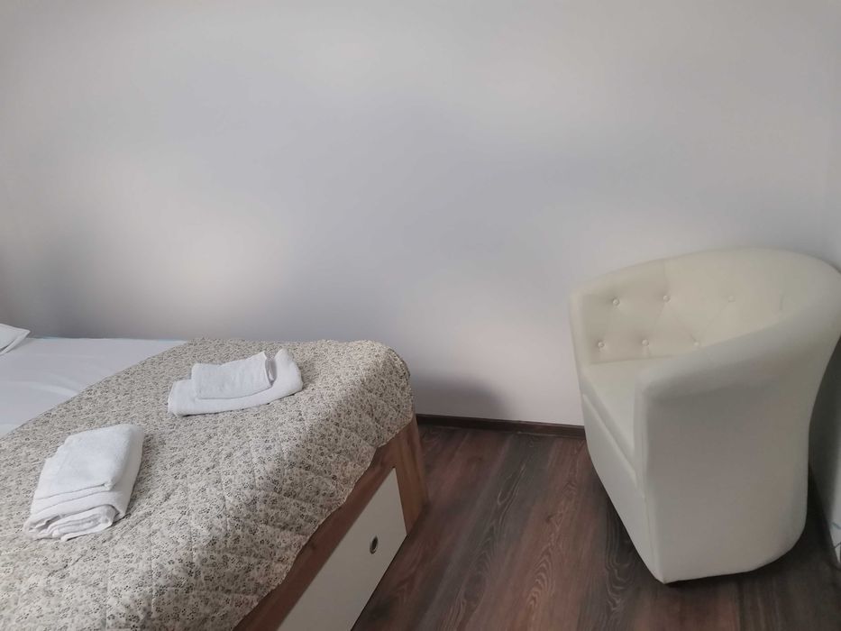 Închiriez casa pt revelion