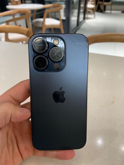 Iphone 15 pro 128 gb , была замена дисплея  качества