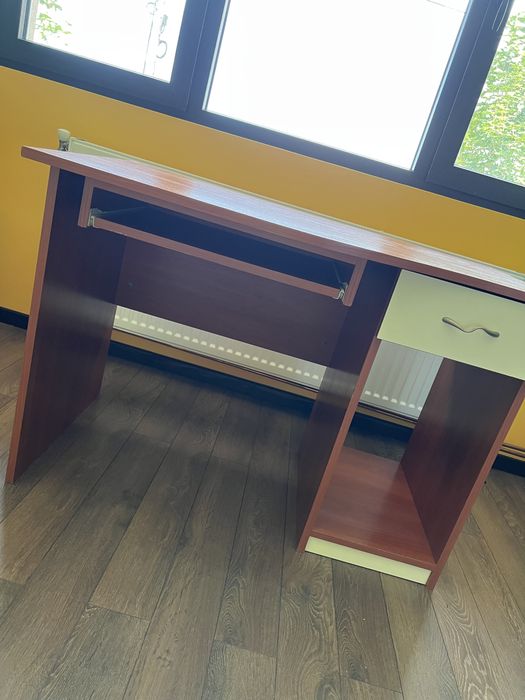 Ученическо бюро……….