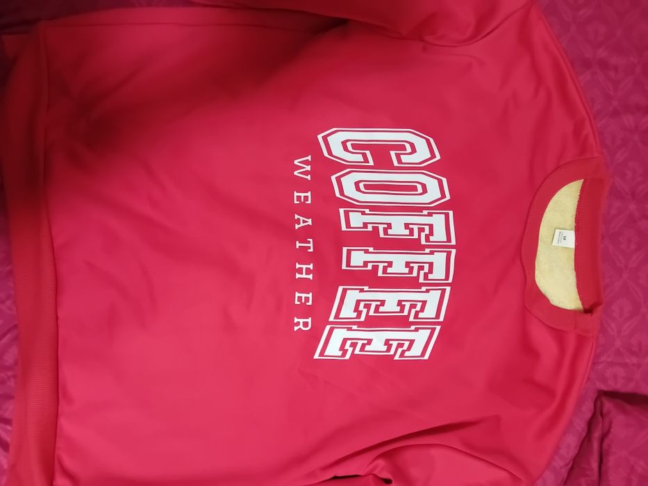 Vând bluza imblanita