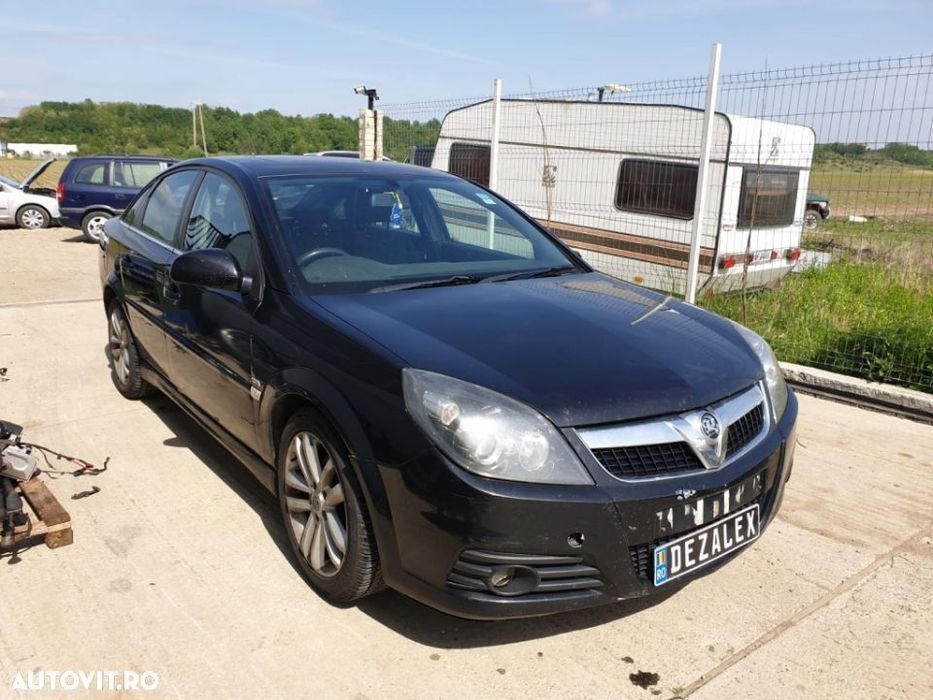 Dezmembrari Opel Vectra C facelift 150cp 1.9 cdti Piese Vectra C 1.9 diesel 6 trepte 150 cai