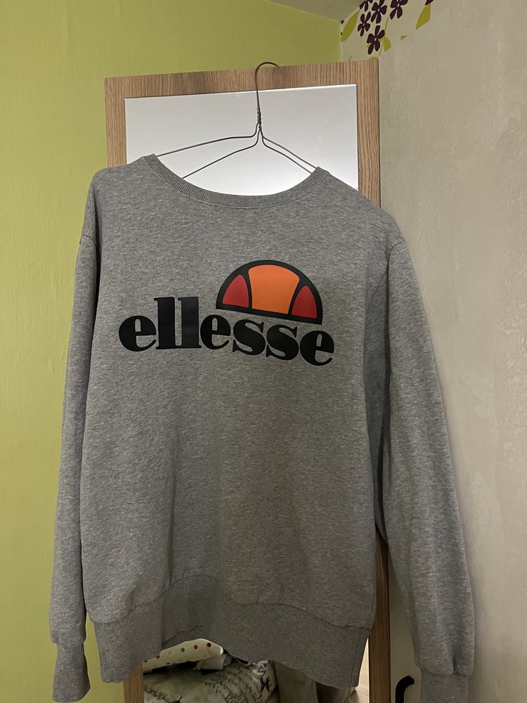 Ellesse суитчер