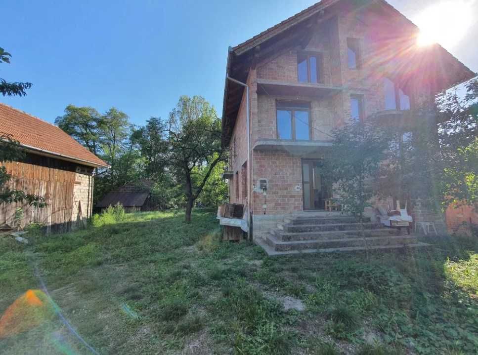 teren + casa de vanzare, Vama din jud.Satu Mare