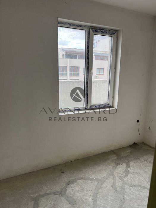 Продава се Тристаен апартамент в Пловдив, Тракия - 197 кв.м за 676 €/кв.м - Снимка #3