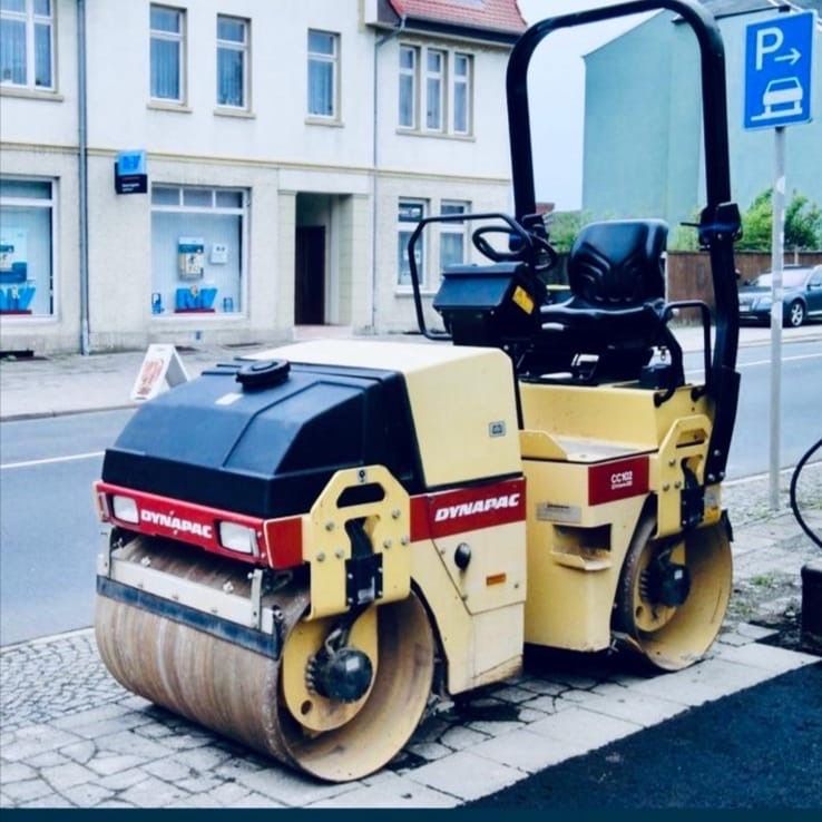 Închiriez  Mai compactor cilindru compactor