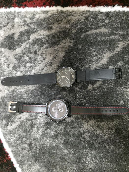 Vand ceasuri  de mana