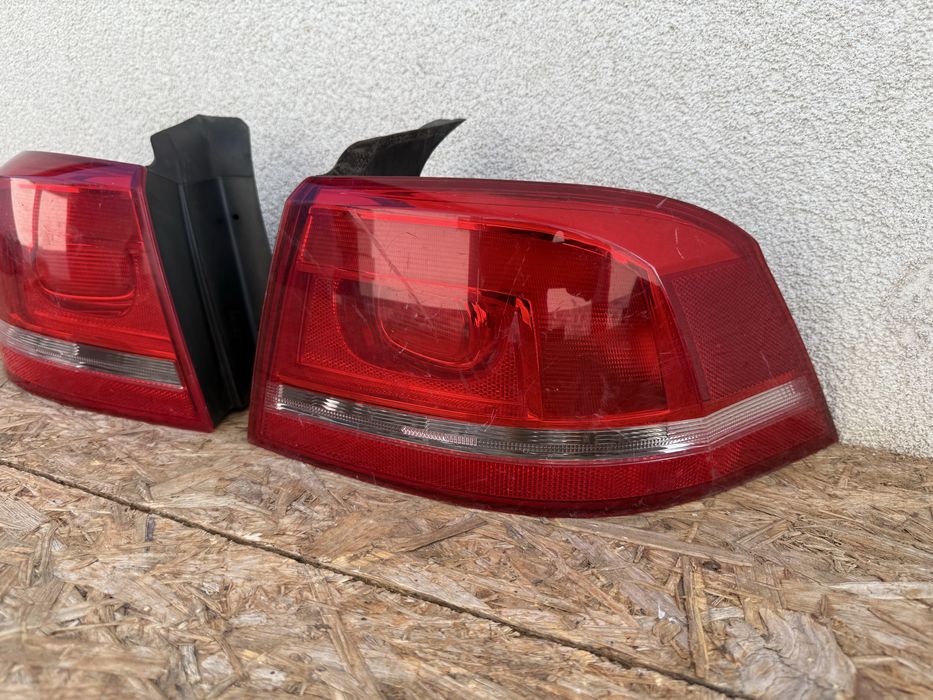 Set stop tripla lampa stanga dreapta aripa caroserie VW Passat B7 seda