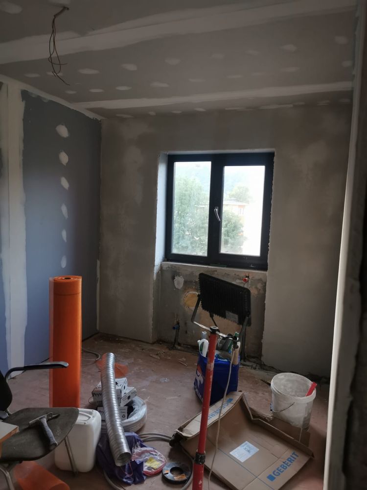 Servicii de construcții, lucrari interior/exterior, amenajări