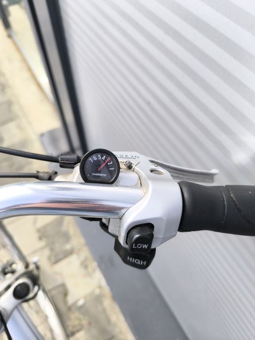 Bicicleta dama Pegasus full suspension.