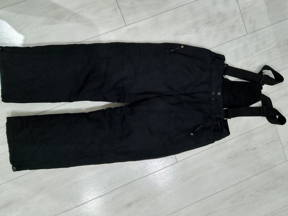 Комбинезон черный на 134 см