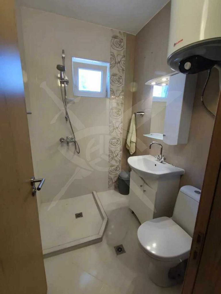Продава се Двустаен апартамент в Варна, Виница - 47 кв.м за 2552 €/кв.м - Снимка #4