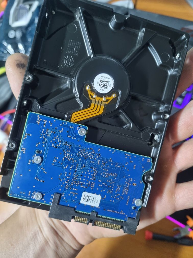Жёсткий диск Toshiba 1 TB/ здоровье 100%/Гарантия