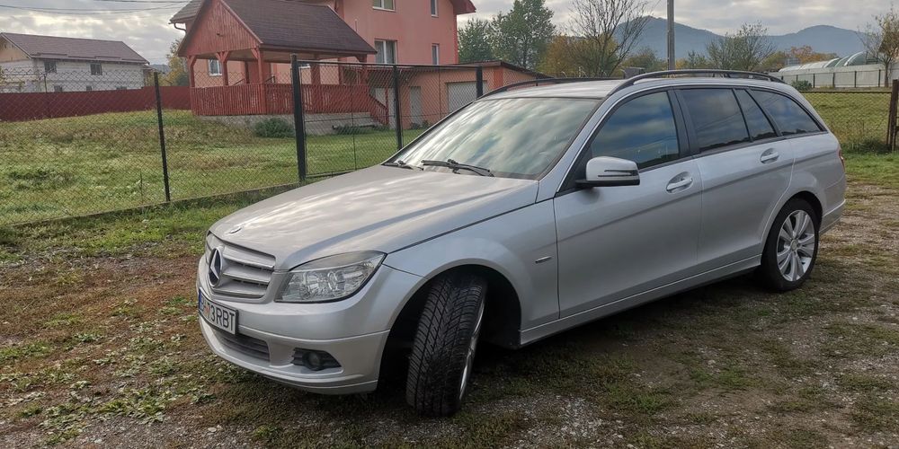Mercedes-Benz C Euro 5. Citiți anunțul vă rog.