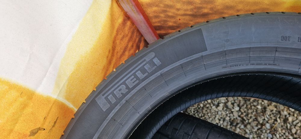 1 ANVELOPA ca noua Pirelli 245 45 R19 de vara. Dot 2025