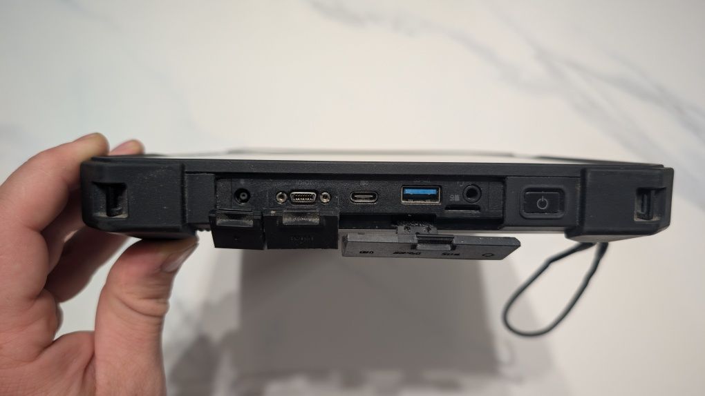 Dell 7212 Ruged extreme Windows Tablet