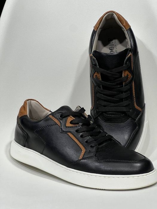 Esdorf erkaklar poyafzali