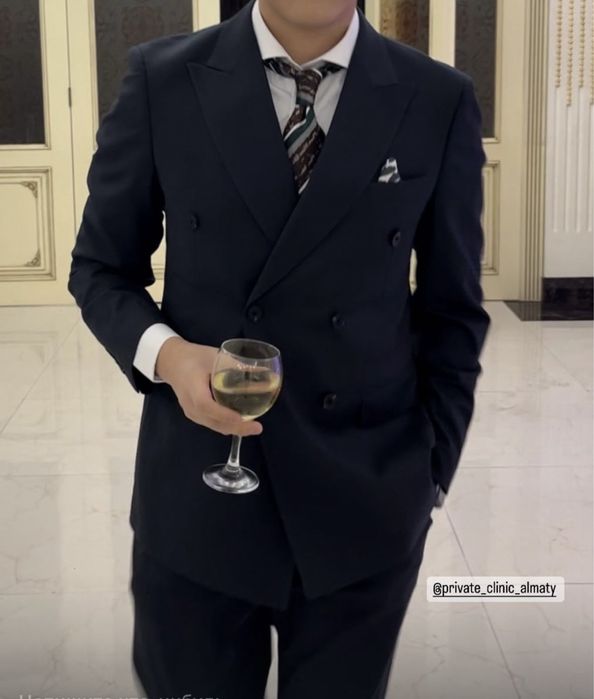 Продам Костюм от Shoqansuits.