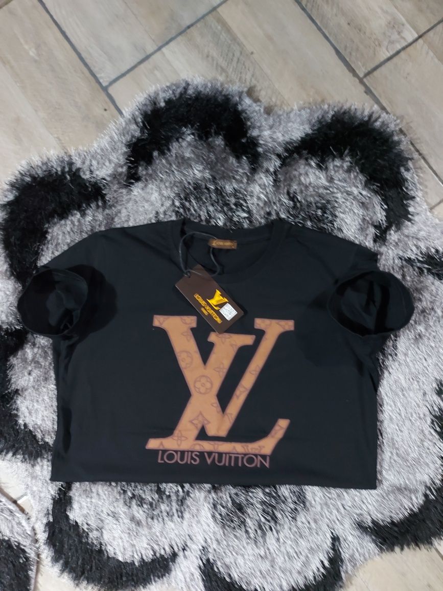 Vând tricou luis vuitton