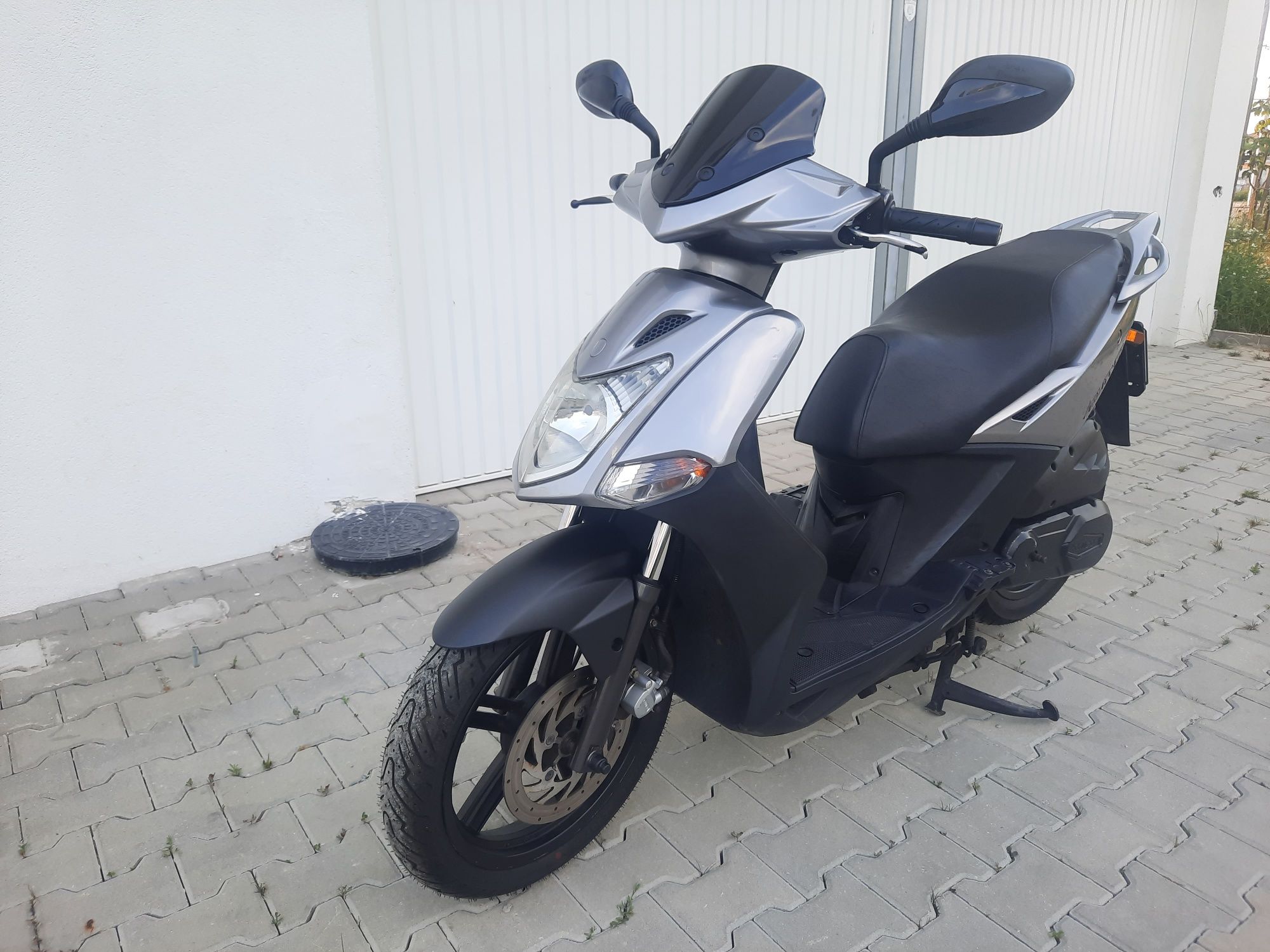 Скутер Kymco Agility 125