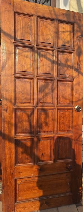 Двери из сосны Латвийского производства