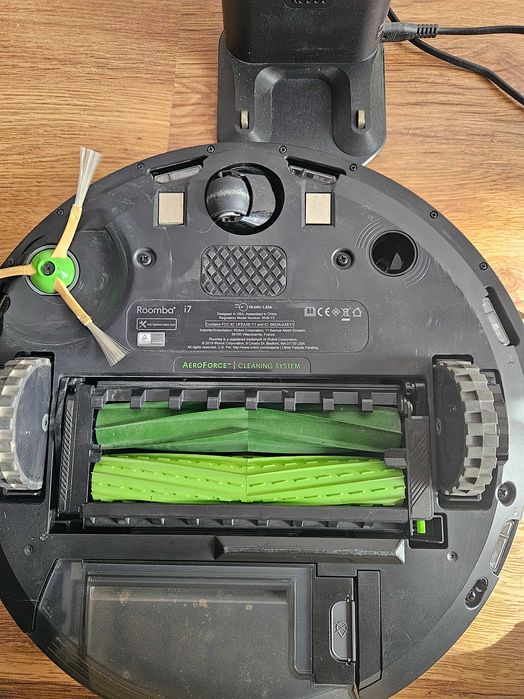 Roomba I7 малко използвана