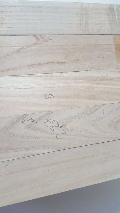 Паркет  карагач  однотонный цвет    39 y.e   торг  130 кв