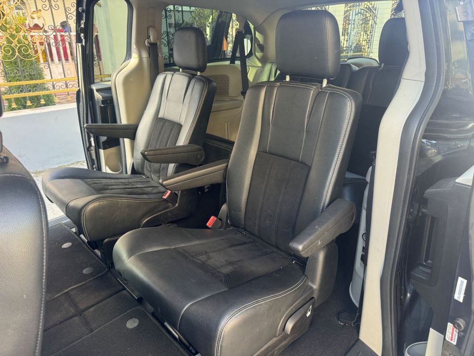 Dodge grand caravan 2014