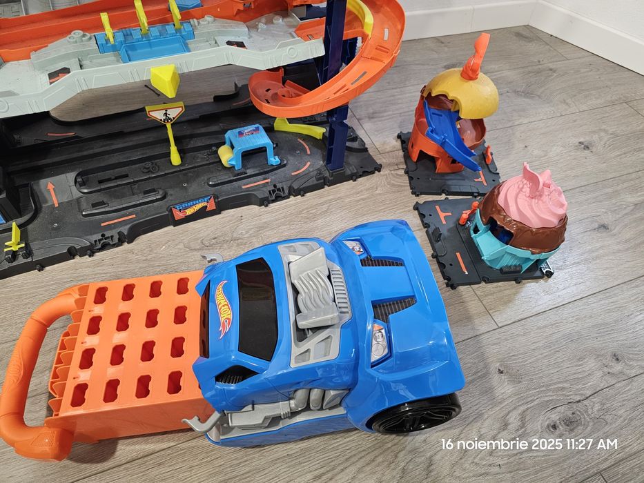 Garaj Hot Wheels City Ultimate