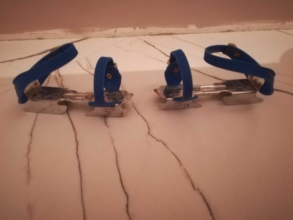 Коньки для начинающих с двумя лезвиями