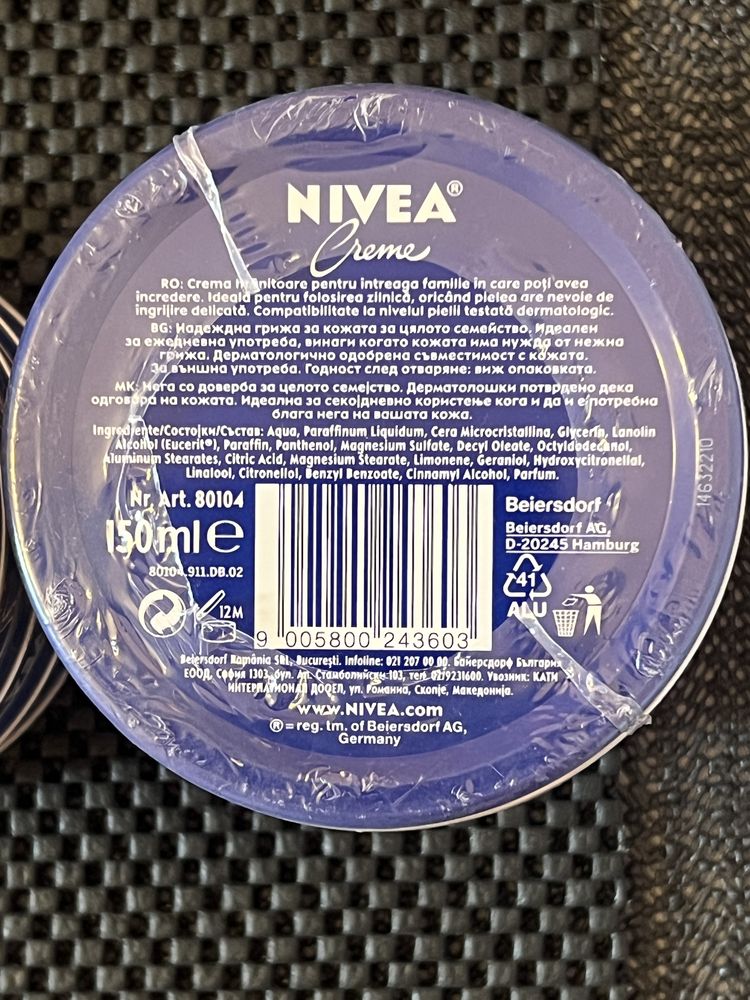 Crema Nivea, 150 ml, cutie de metal, nouă, sigilată